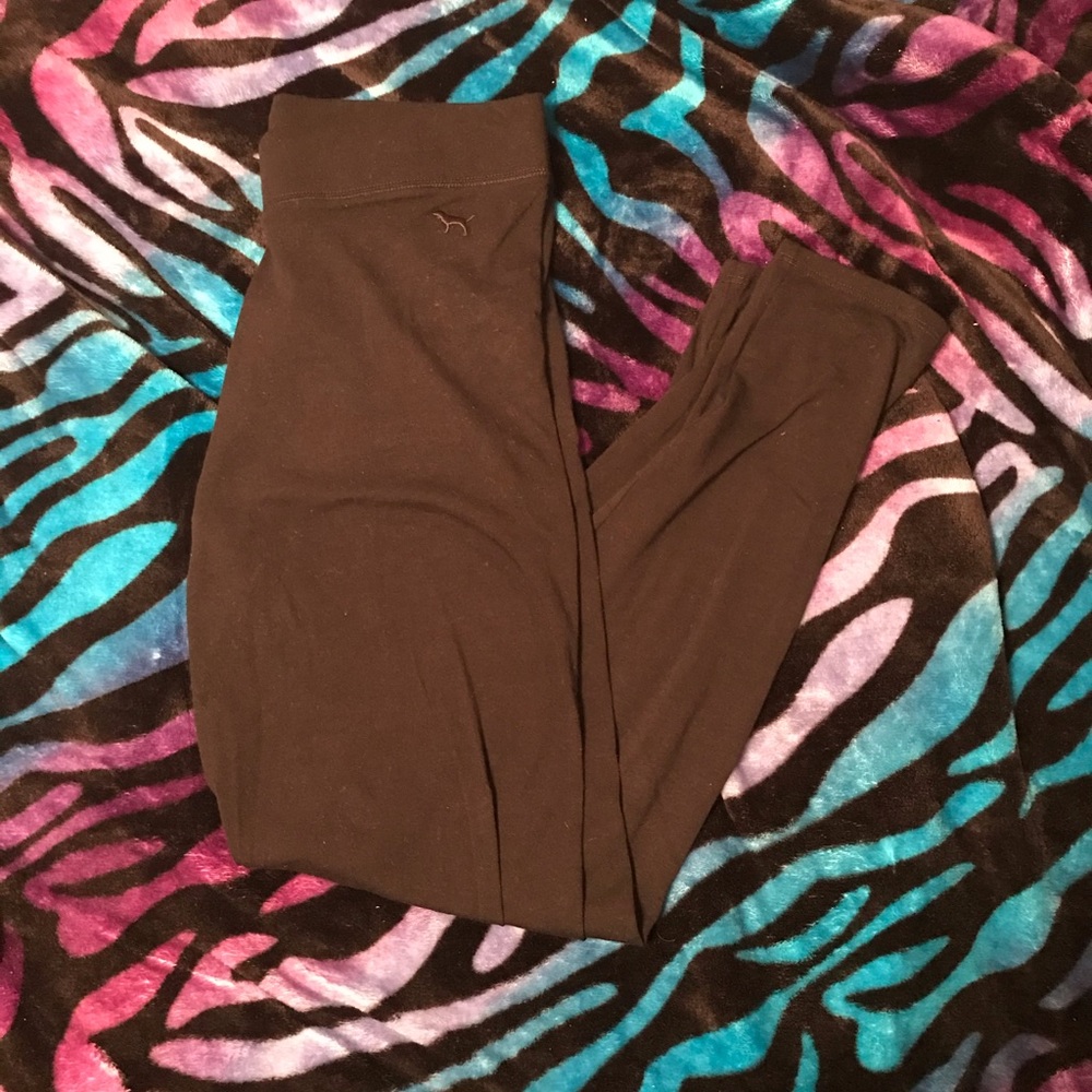 PINK yoga leggings